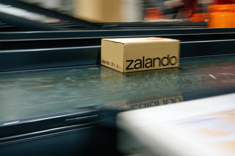 Zalando: Ecommerce AI Impulsa Crecimiento y Confianza del Mercado